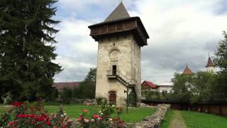 修道院へのトレッキング（ルーマニア）