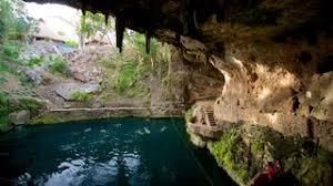 メキシコ・ユカタン半島の洞窟ホテル